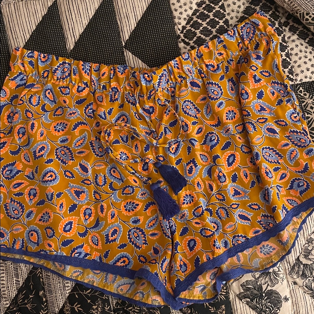Aerie Vibrant Floral Patterned Shorts